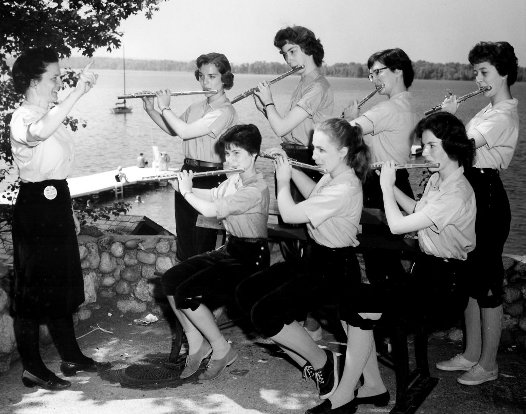Frances Blaisdell (left) with (first row) Alexandra Williams Hawley, Nancy Howe Webster, and Patricia Dengler George, and (second row) Florence Nelson and others, 1960