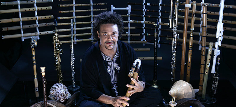 Pedro Eustache with flutes